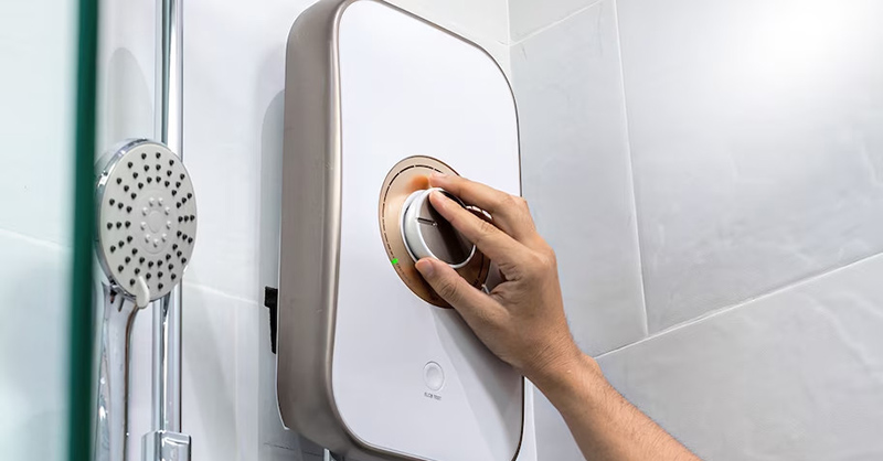 Thói quen “bật suốt cho tiện” không chỉ tăng hóa đơn tiền điện mà còn làm giảm đáng kể tuổi thọ của thiết bị.