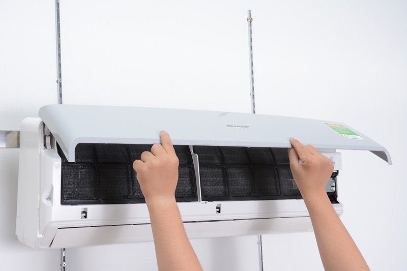 Cách vệ sinh lưới lọc điều hòa đúng cách