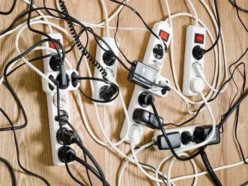 Hạn chế sử dụng nhiều thiết bị điện cùng lúc